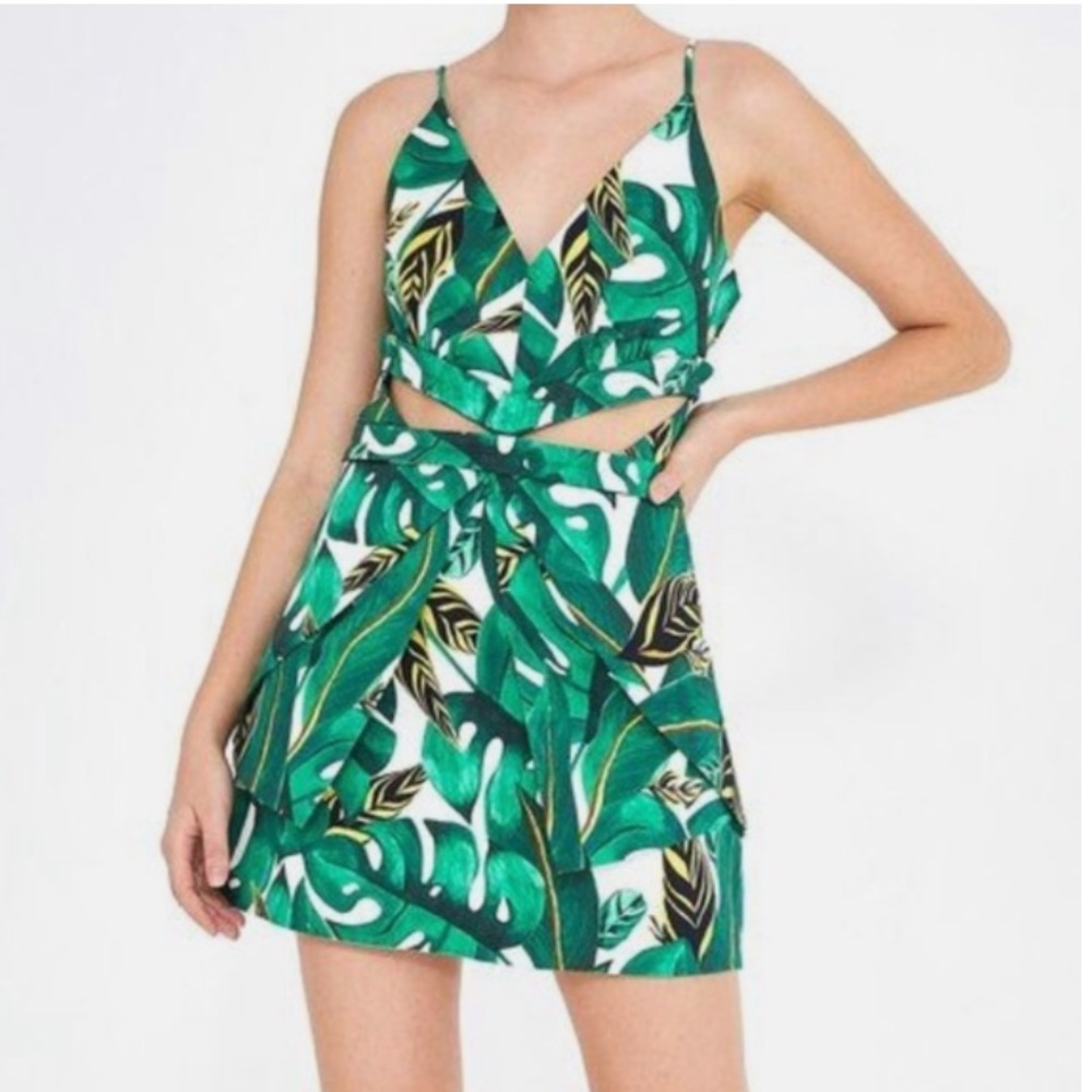 large Nwt Farm Rio Green Leaf Print Mini Dress